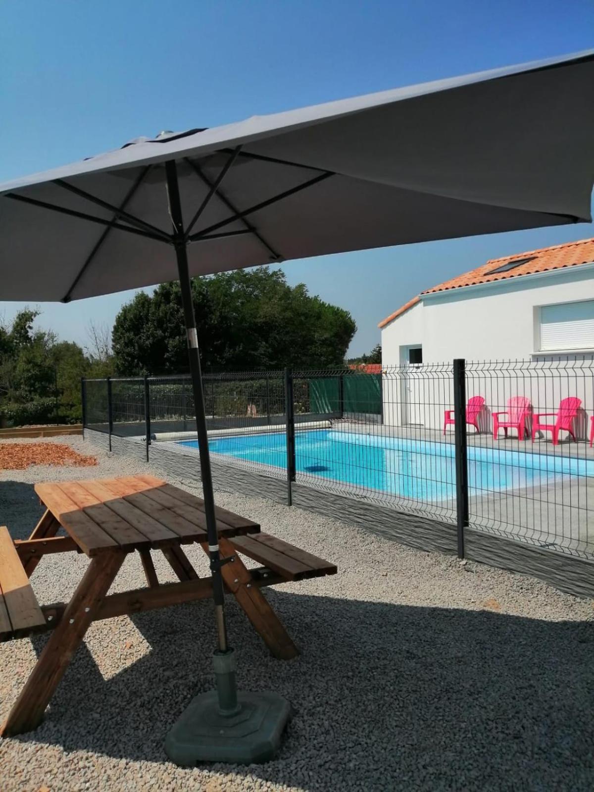 Au Logis Des Muriers Vairé Esterno foto